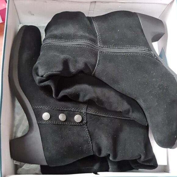 Cliffs by White Mountain Averie Boot - Picture 6 of 7